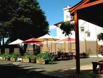 The Railway Inn Galmpton Ngoại thất bức ảnh